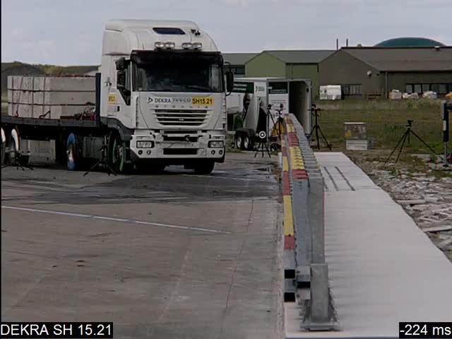 WegaRail crash test 07