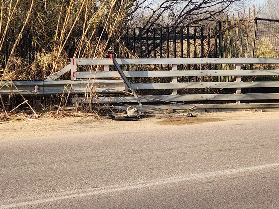 Road restraint site photograph